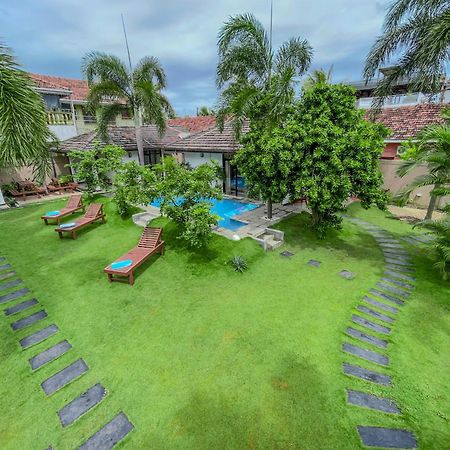 The Barns Villas And Restaurant Negombo Exteriör bild