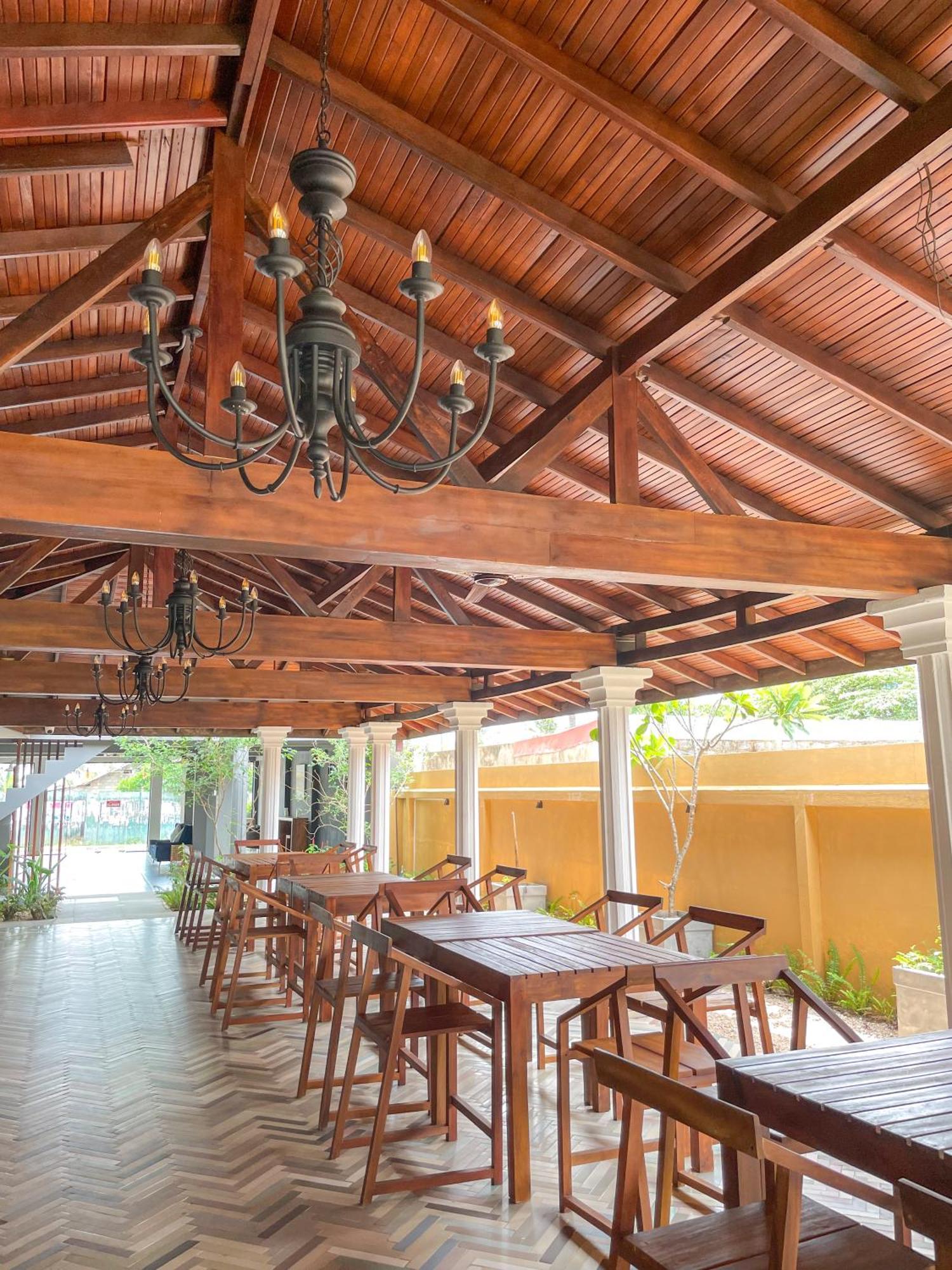 The Barns Villas And Restaurant Negombo Exteriör bild